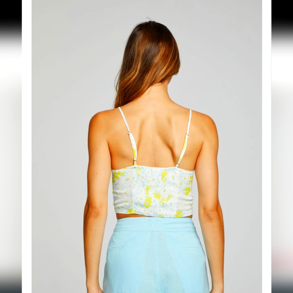 Chaser Alana Tank Top - Baby Blue Daisy Floral NWT size Small - Picture 4 of 7